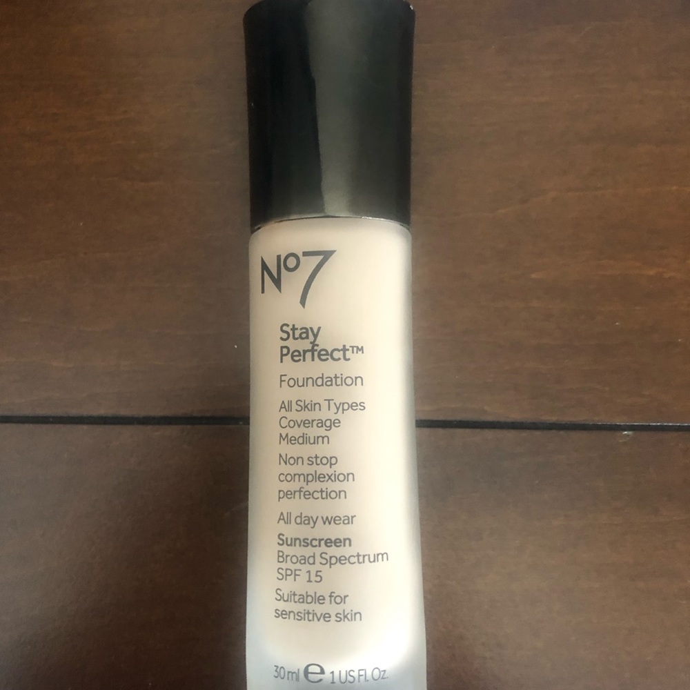 No7 Stay Perfect Foundation